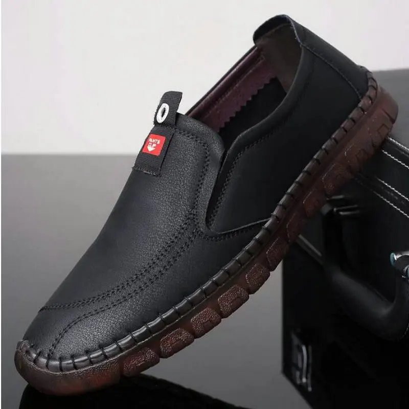 brand New men's casual Flats handmade shoes men Casual Genuine Leather flats driving loafers boat shoes A52-67 - Цвет: Черный