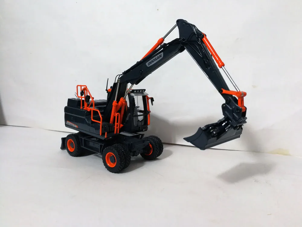 8138 (6)