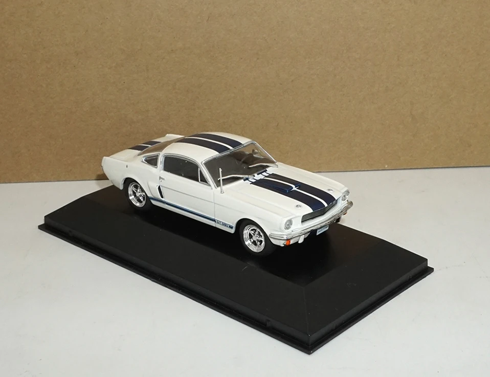  Diecast Model 8-11 Years car Models 143 Diecasts  Toy Vehicles  Miniature Model for CHEVROLET CORSA1.0 LTZ 1.4FORD GT 350H   (4)