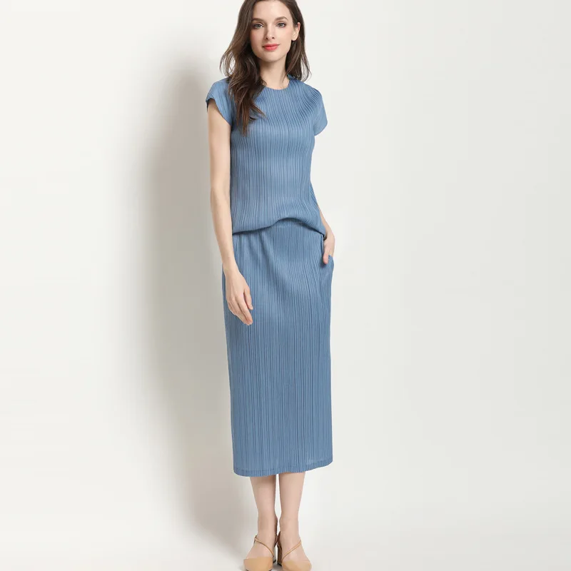 

HOT SELLING Miyake fold fashion word short sleeve o-neck T-shirts + solid long skirt two-piece suit IN STOCK