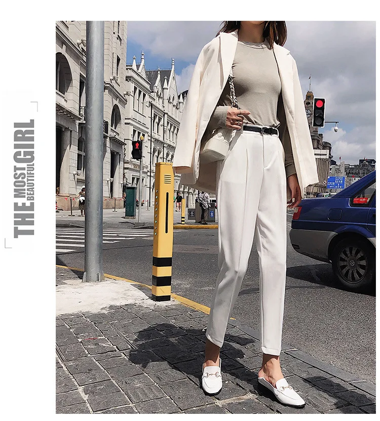 9415105105_1488278872 -