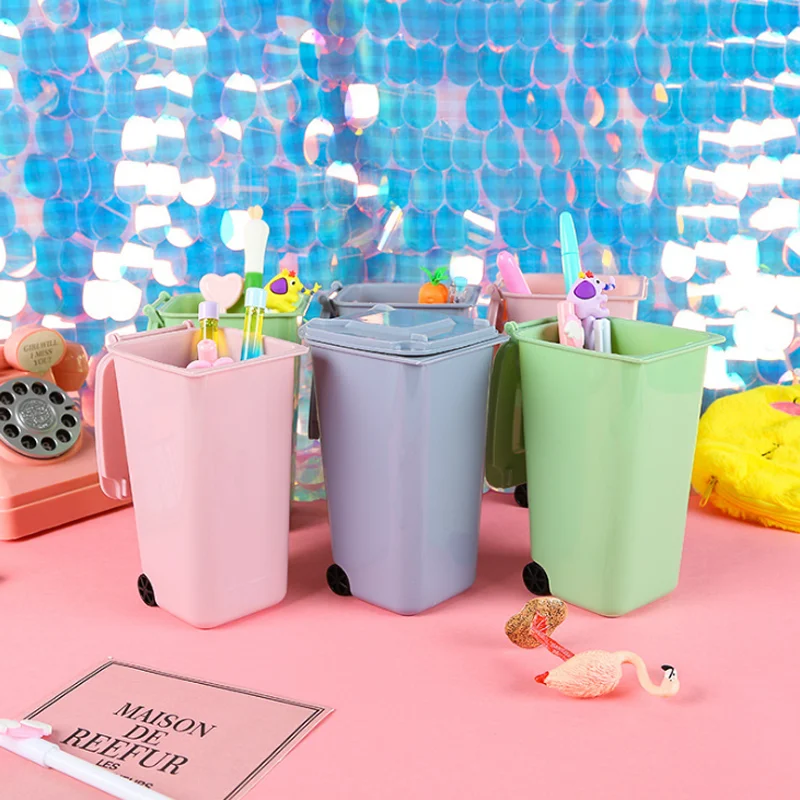 

1 Pcs Cartoon Solid Color Mini Garbage Trash Can Shape Pen Holders Storage Box Manage Case Pencil Pen Holder Stand Stationery