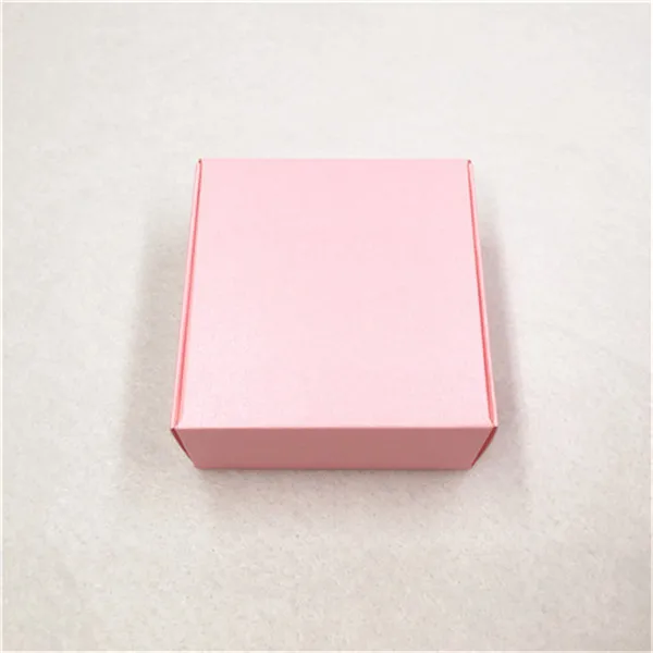pink 24 шт. самолета kraft бумага для упаковки подарка коробка конфет 6,5x6,5x3 см хранения чай/печенье/коробка для орехов принять настроить MOQ: 500 - Цвет: pink