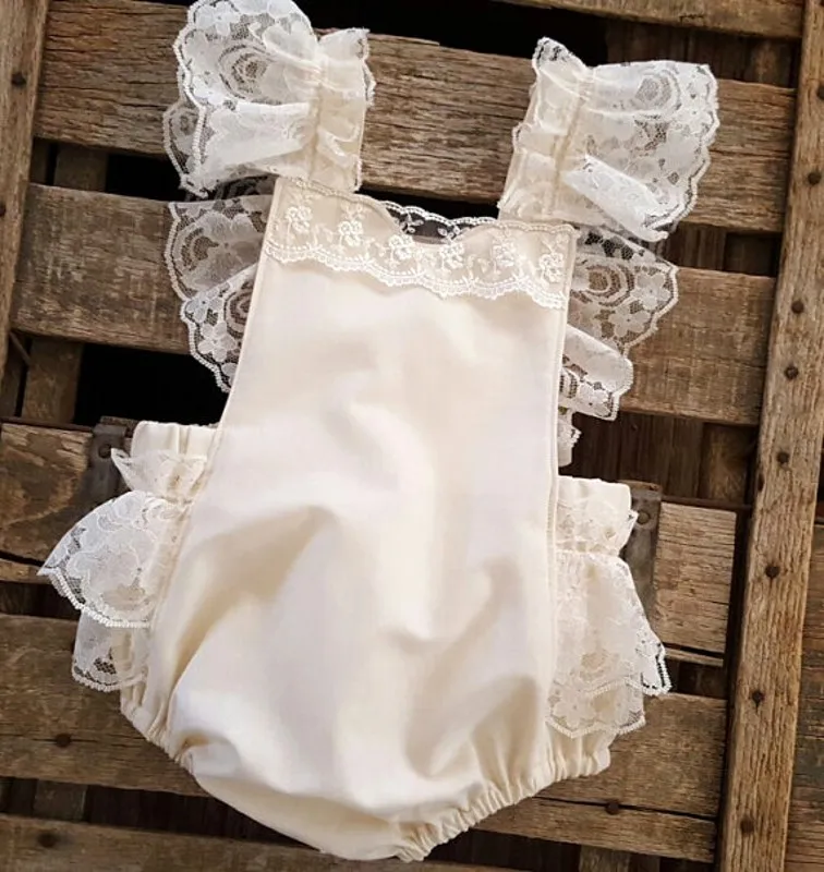 Летний детский комбинезон принцессы для девочек белый Кружево комбинезон Одежда для новорожденных спинки комбинезон