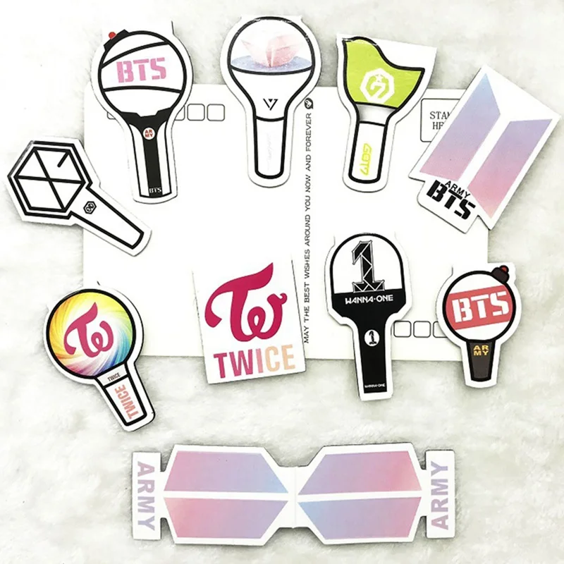 

1Pcs KPOP EXO Cute Magnetic Bookmarks TWICE SEVENTEEN WANNA ONE GOT7 Bookmark K-POP Lovely Bookmark Stationary Gift