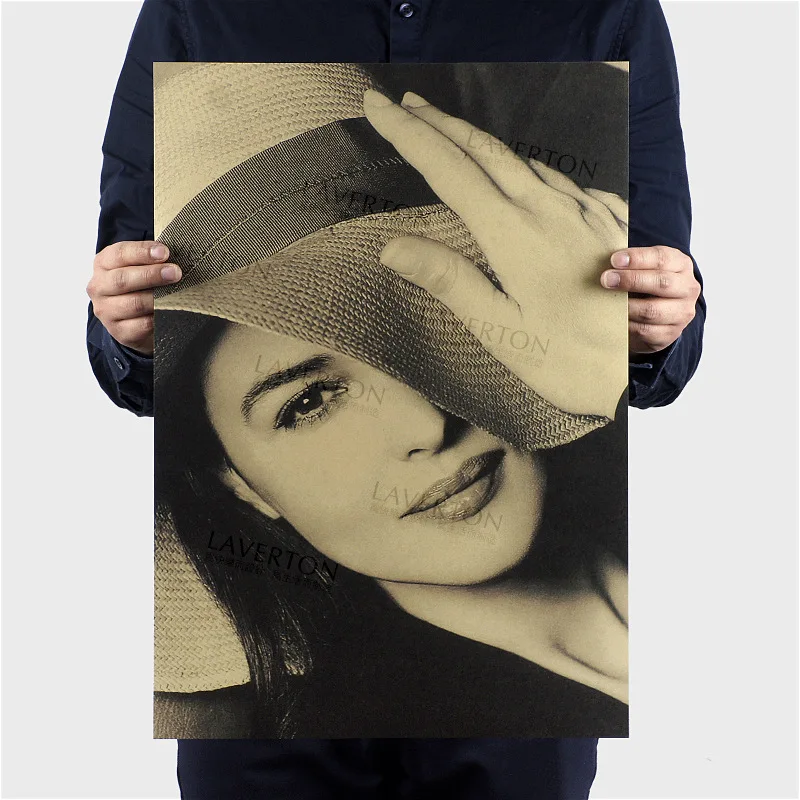 

Monica Bellucci C/Italy sexy actress/movie star/kraft paper/bar poster/Retro Poster/decorative painting 51x35.5cm