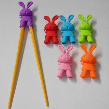 

500 pair Children Kids Baby Beginner Cartoon Style Easy Fun Learning Training Helper Chopsticks Random Color