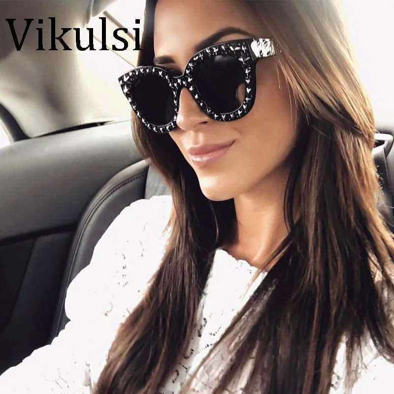 

2018 Vintage Square Cat Eye Sunglasses Women Oversized Gradient Black Grey Pink Rhinestone Sun glasses Female Luxury UV400 Party