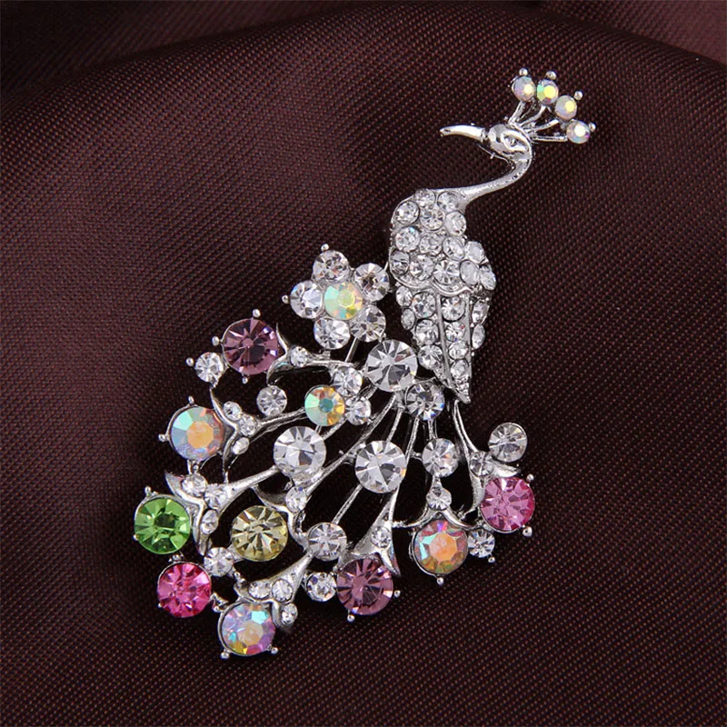 

LNRRABC Fashion Women Girls Peacock Rhinestones Crystal Animal Brooch Pins For Wedding Jewelry Christmas Gift alfileres de boda