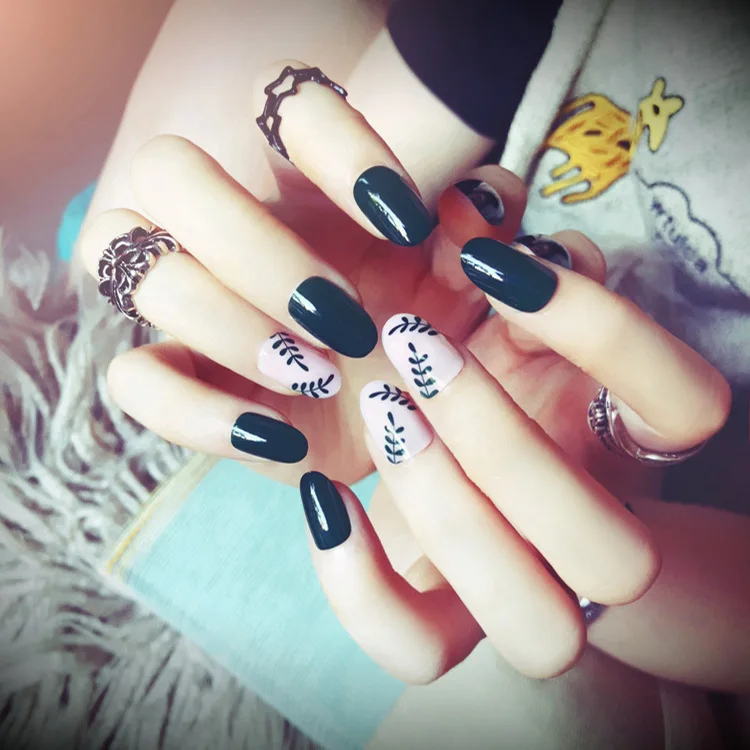 

24 pcs Pre Glue Green Fake Press On Nails With Leaf Decor Designs Short Artificial False Nail Tips Full Cover Faux Ongles