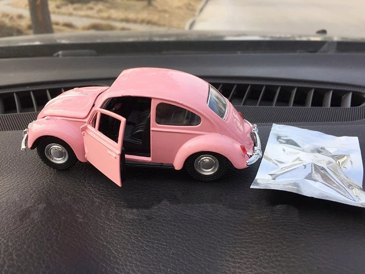 Моделирование сплава литья под давлением модель автомобиля Розовый Ретро Классический игрушка-жук парфюмерный орнамент автомобиль