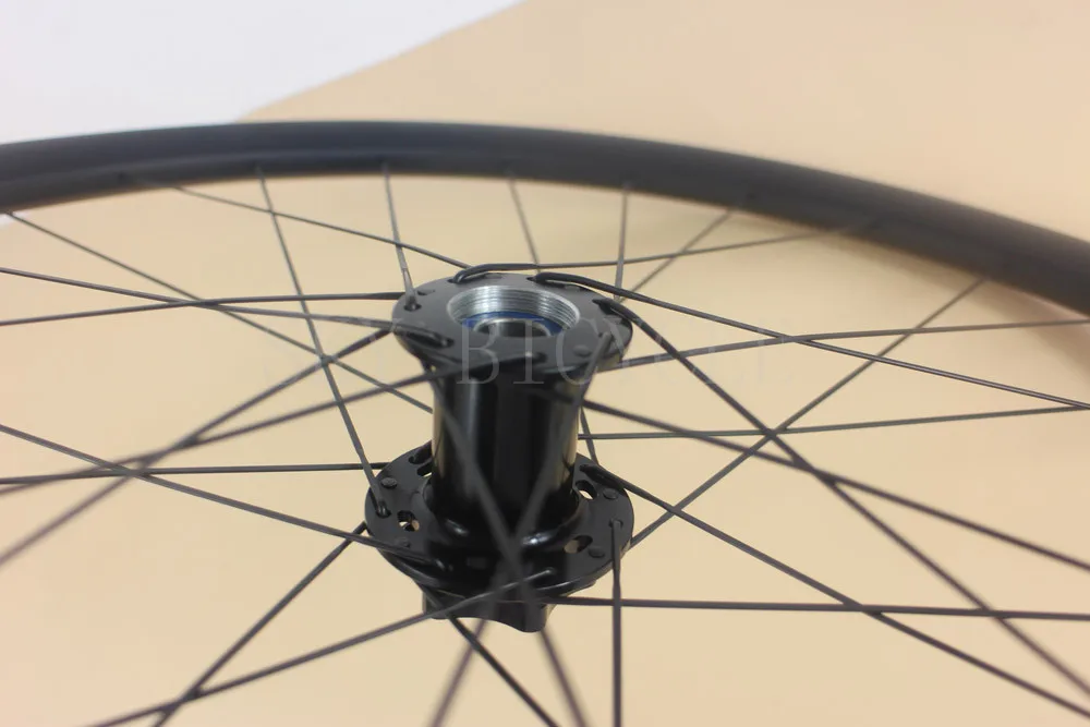 Ruota in carbonio 29er sx XC 30mm ruota per bicicletta anteriore MTB senza  gancio 24 28 32 fori j hook disco sinistro mountain bike 74mm O.L.D.|carbon  wheels|bicycle wheel 28bicycle wheel - AliExpress