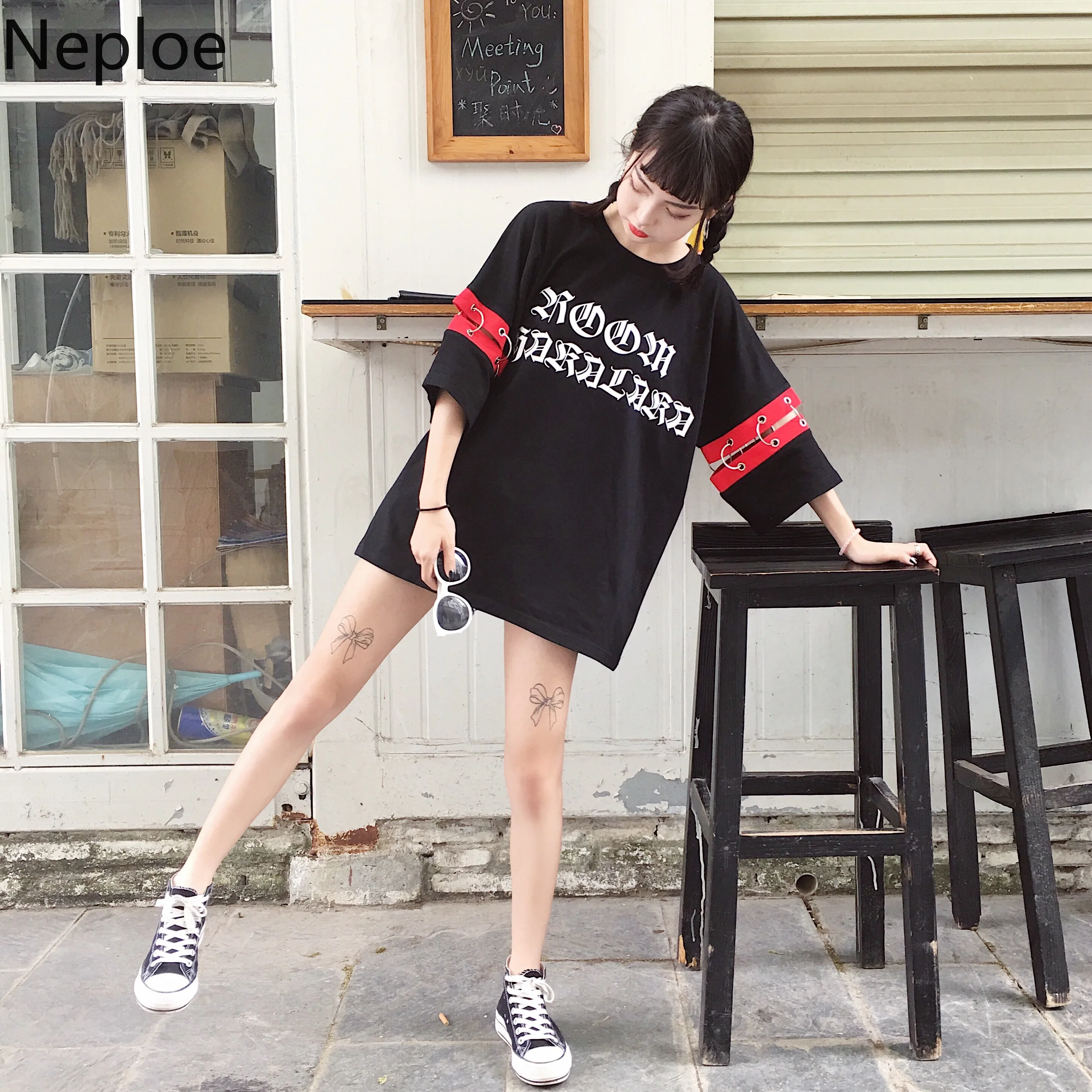 Neploe летняя черная женская футболка японский Harajuku Готический Стиль Повседневная футболка Топы с принтом букв кольцо дизайн женские футболки 39063