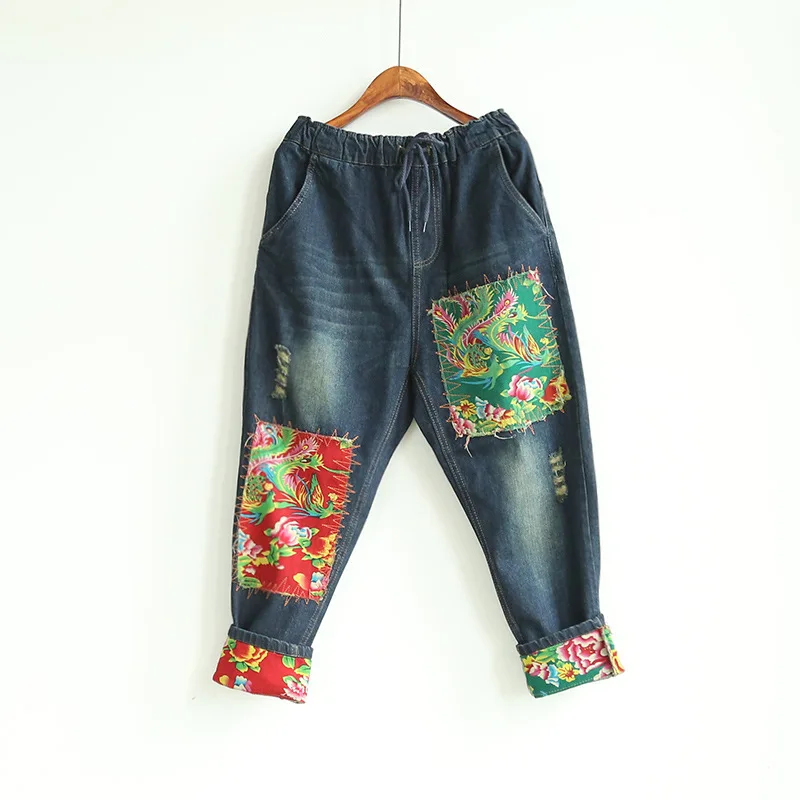 

2017 New Original Design Retro Embroidery Wild Jeans Beijing Opera Embroidery Patchwork Art Foot Pants Female