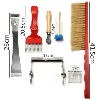 

8Pcs Bee Hive Beekeeping Smoker Chisel Frame Grip Queen Catcher Brush Beekeeping Tools Set