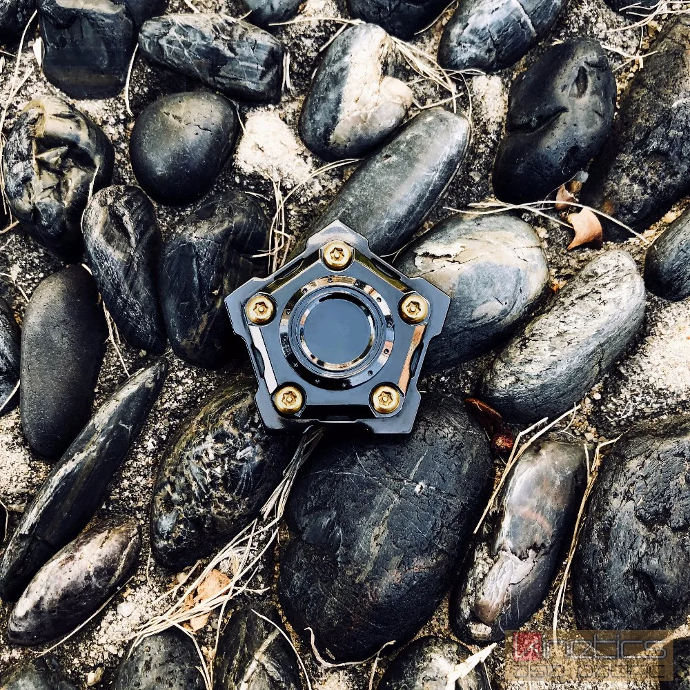 

Mini Pentagon Zirconium ( Black ) Alloy EDC Hand Spinner Metal Anti-Anxiety Toy Fidget Spinner For Focus Relieves Stress ADHD