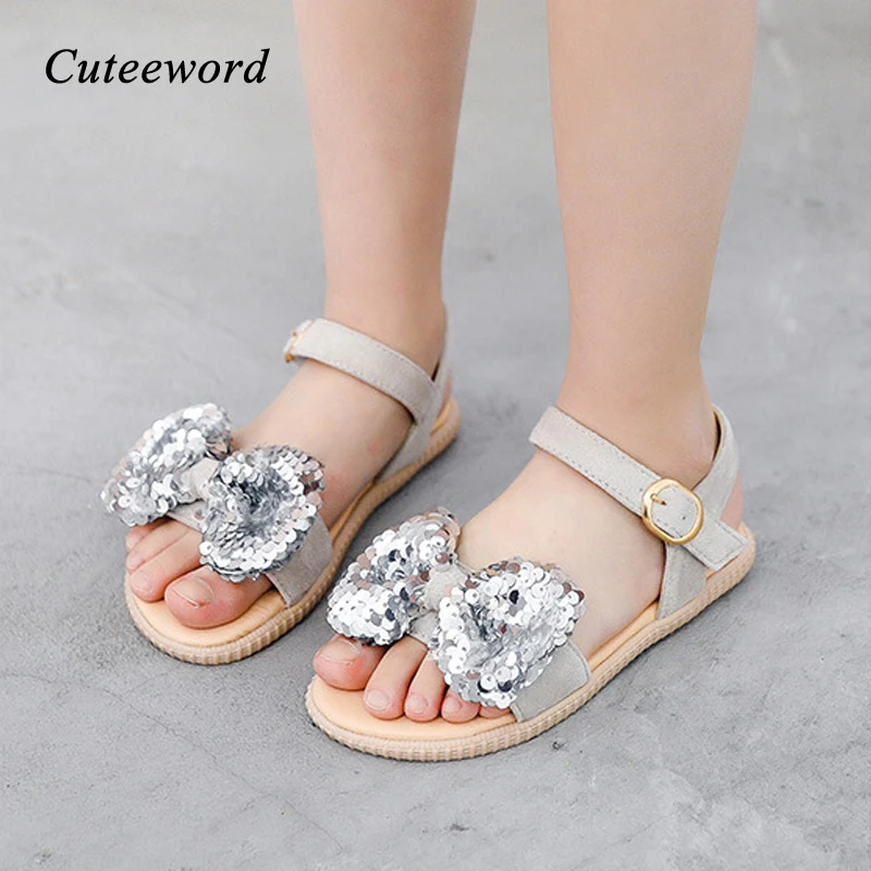 

Fashion Sequin Girls Sandals Leather Bow Princess Shoes 2019 New Summer Soft Bottom Flats Kids Sandals Children Beach Shoes