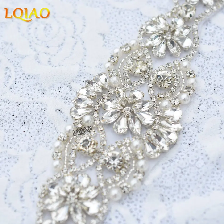 rhinestone applique ra1008-004