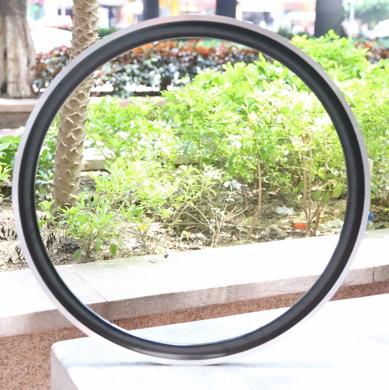 

Kinlin XR380 Clincher Rim - 38mm - 580g/pcs 20hole black for 700c road bike