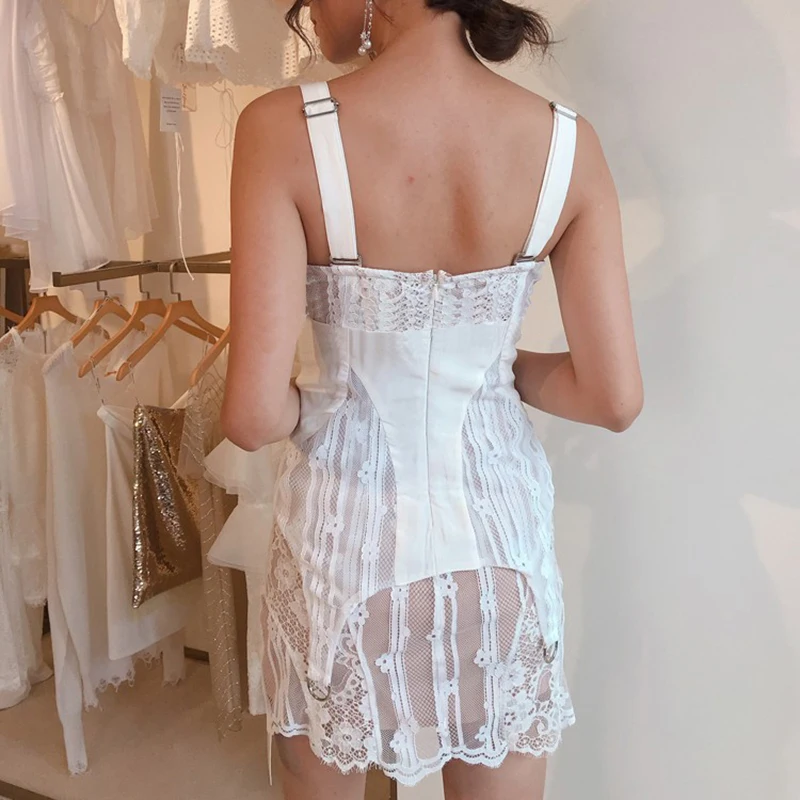 TWOTWINSTYLE летнее кружевное лоскутное сексуальное платье для женщин без рукавов с высокой талией облегающее мини-платье женская модная одежда Новинка
