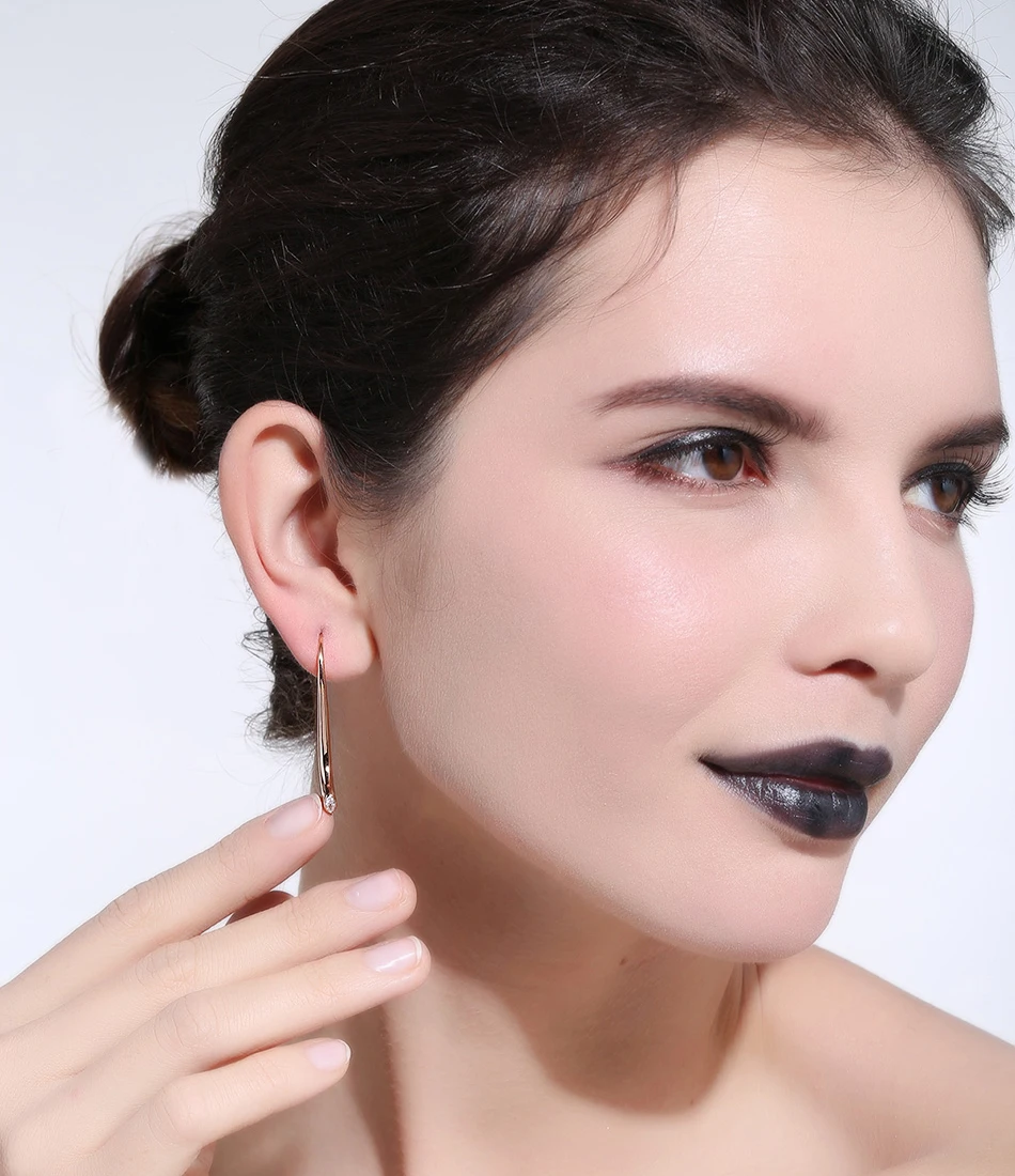 OE168-MODEL-IMG_1582-R