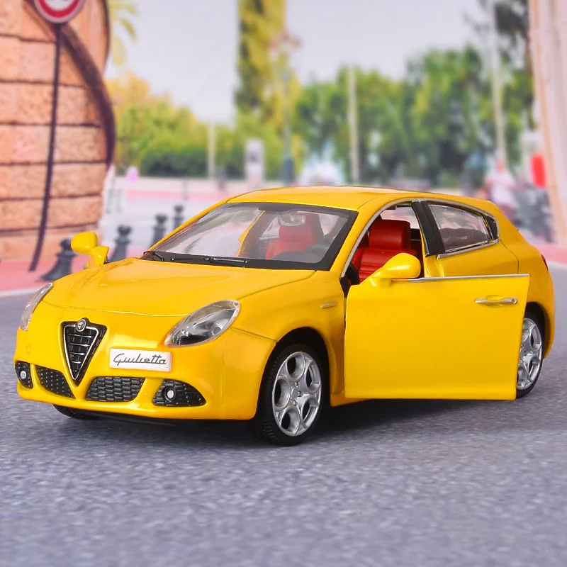 

wholesale High simulation Romeo model,1:32 scale Alfa Romeo sports car, pull back alloy open door car,free shipping