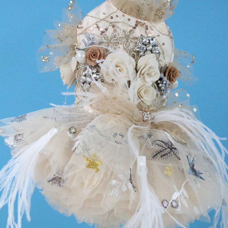 Pet Dog Dress Golden Gorgeous Lace Embroidered Short Style Wedding Tutu Dress For Small Dogs Flower Adorn Feather Skirt Poodle
Pet Dog Dress Golden Gorgeous Lace Embroidered Short Style Wedding Tutu Dress For Small Dogs Flower Adorn Feather Skirt Poodle