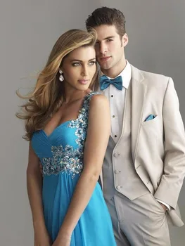 

Groomsmen Notch Lapel Groom Tuxedos Champagne Men Suits Two Buttons Wedding Best Man Blazer (Jacket+Pants+Vest )