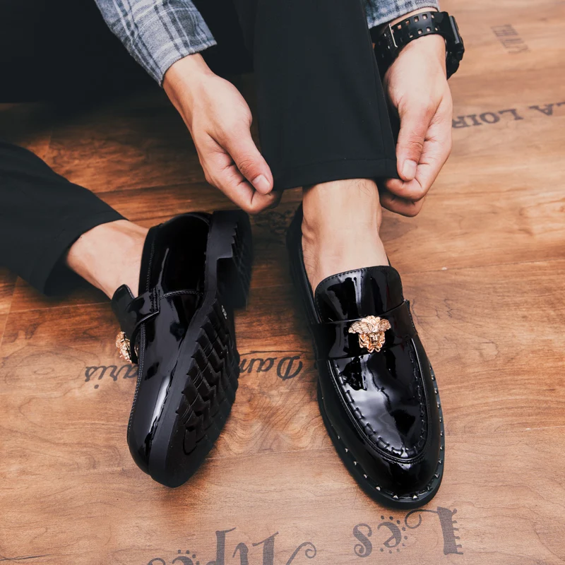

Luxury Men Patent Leather Dress Casual Leather Shoes Elegant Italian Style Slip-On Office Boat Office Wedding Loafers Shoes