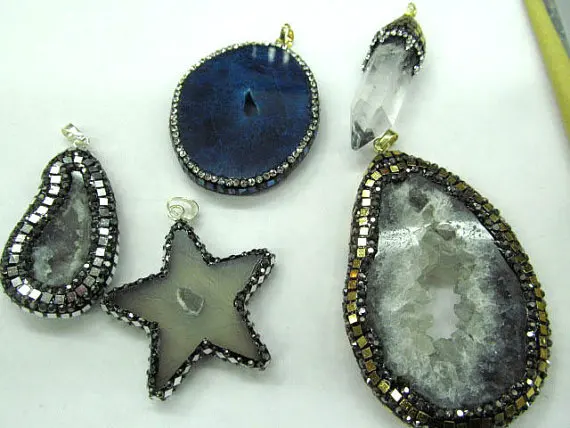 

6pcs 25-80mm Fashion Natural Agate Druzy Pendant,Cubic Zirconia &Gunmetal Edging,freeform slab Star Point Arrow Mix beads