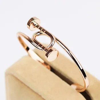 

The oval opening design Super beautiful Non-mainstream exaggerated personality open bangle bracelet plating rose gold