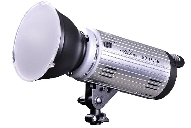 Led-1500b 150  15000LM 5500       Bowens 