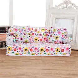 Для маленьких девочек подарок на день рождения мини кукольный домик мебель с цветочным принтом ткань диван и 2 подушки для куклы-Барби