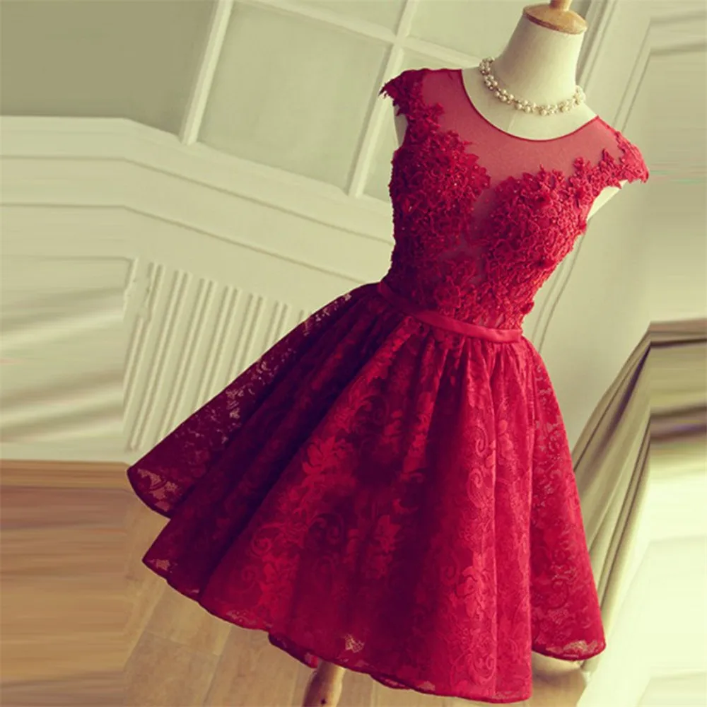 

Dark Red Short Prom Dress 2018 Lace Beads Plus Size Homecoming Party Dresses Open Back Vintage Vestidos de Gala Cap Sleeve