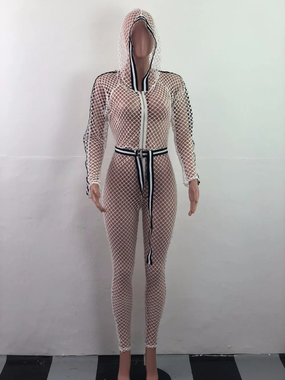 9109474755_2132539483