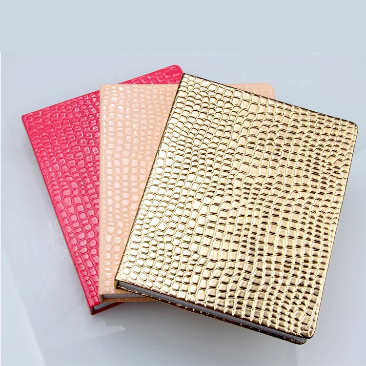 

Super Delicate Golden PU Leather 120 Colors Card Book Chart with 120pcs False Nail Tips for Nail Gel Polish Display