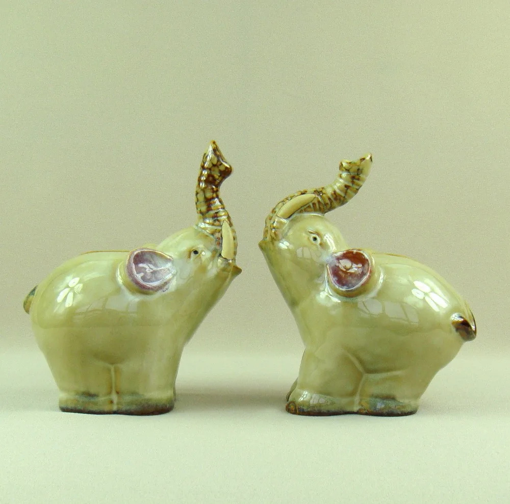 

Porcelain Elephant Couple Miniatures Handmade Ceramics Mascot Animal Figurine Ornament Craft for Home Decor and Festival Gift