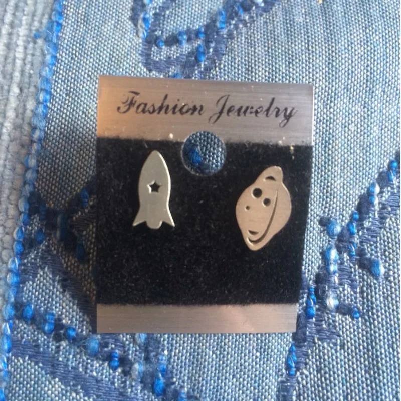 Stainless Steel Planet Saturn & Rocket Spaceship Stud Earrings For Women Space Galaxy Jewelry Best Friend Gift Ideas Bff Brincos