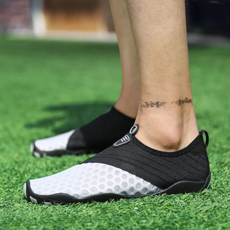 الصيف أكوا أحذية أحذية ماء الرجال صناديل للنساء نعال شاطئ تنفس المنبع أحذية الغوص السباحة أكوا الجوارب