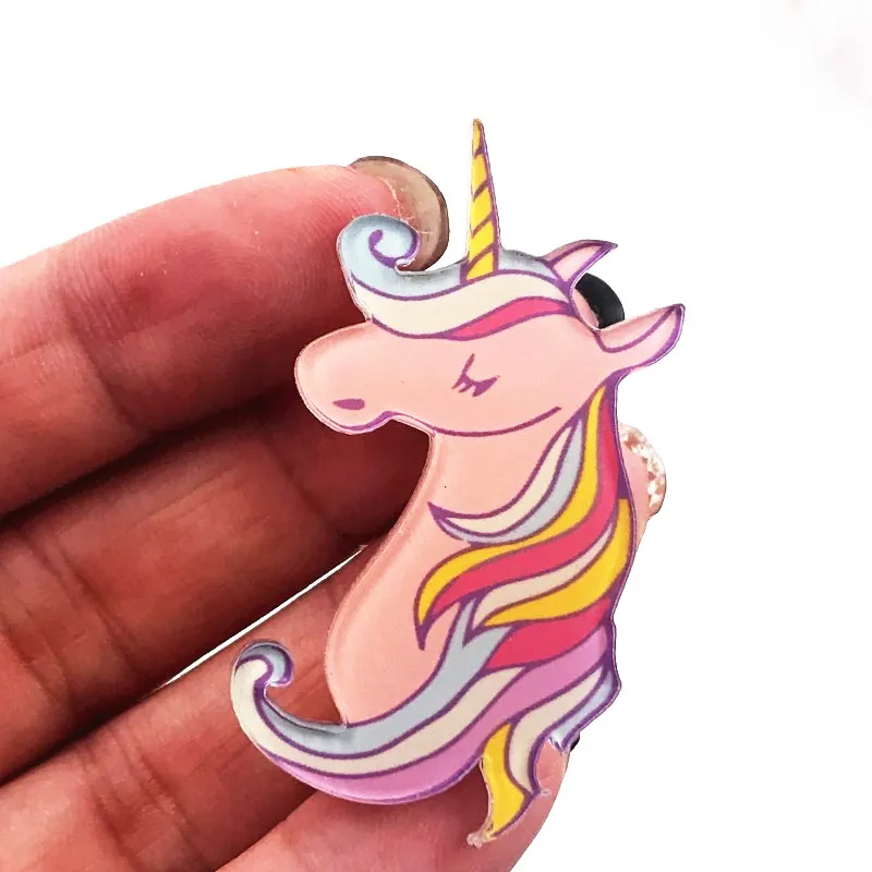 

1PCS Unicorn Pin Animal Cartoon Badge Cartoon Acrylic Badges Icons Decoration Brooch Kid Gift Collar Scarf Needle Bags Gift