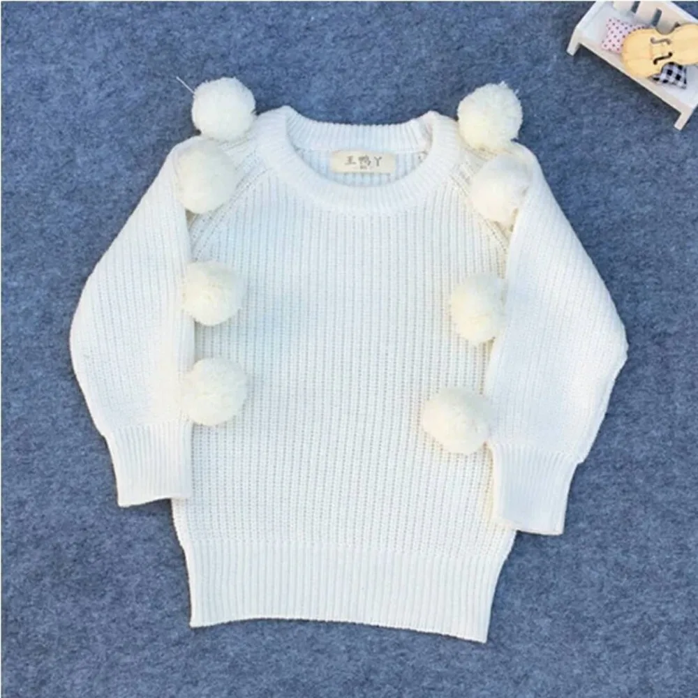 Белый милый вязаный свитер с помпонами для маленьких девочек; Детские топы с круглым вырезом; сезон весна-осень-зима; детские свитера