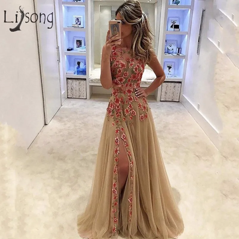 

Pretty Champagne Tulle Evening Dresses With Delicate Appliques Sexy Long Evening Gowns Side Split Robe De Soiree Abiye Gowns