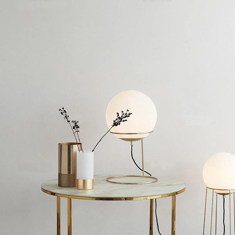 

Nordic modern minimalist table lamps for living room white glass ball table light iron tripod milky round ball desk lamp Reading