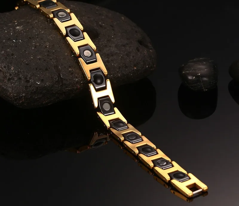 3076486893_1753929213