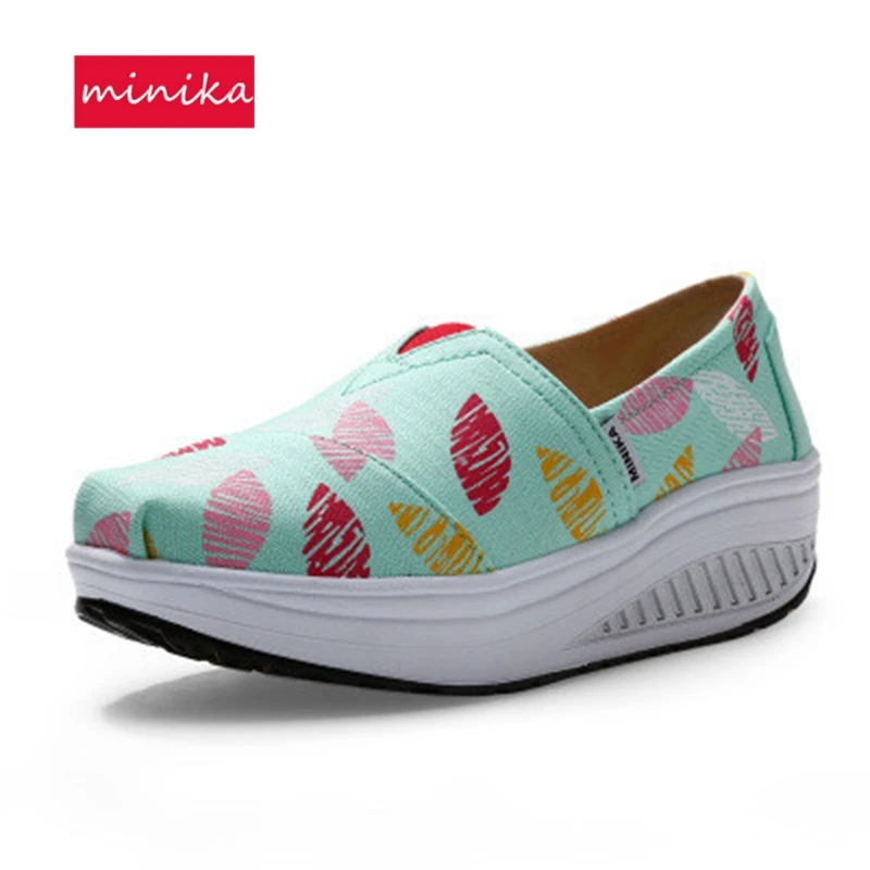 Women Slimming Shoes Platform Canvas Anti-slip Swing Shoes 2018 New Summer Breathable Super Light Leaf Print Female Toning Shoes