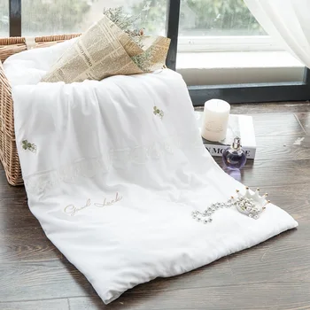 

2019 Summer lace summer cool tencel embroidered air conditioner quilt double washable machine wash thin quilt