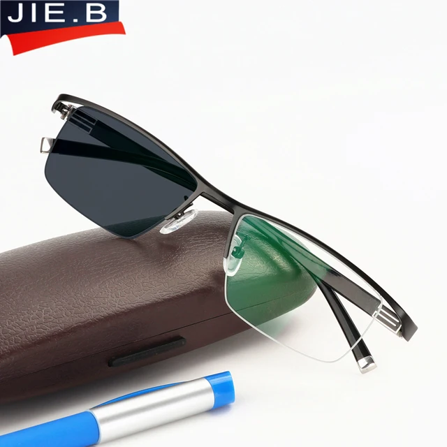 New Transition Sunglasses Photochromic Reading Glasses for Men Titanium