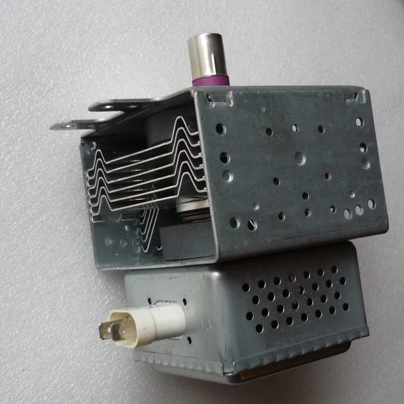 Magnétron Pour Micro-ondes Panasonic - Compatible 2M236-M36, 2M261-M36, 2M292-M36 - Pièce De Rechange