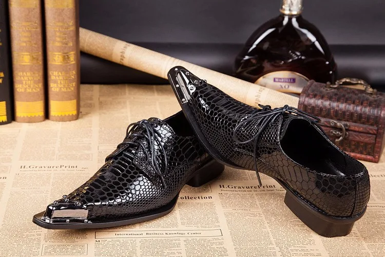 Мужская обувь из натуральной кожи на плоской подошве со шнуровкой, с металлическим острым носком, из лакированной кожи, мужская деловая обувь, оксфорды, свадебные модельные туфли, размер 46