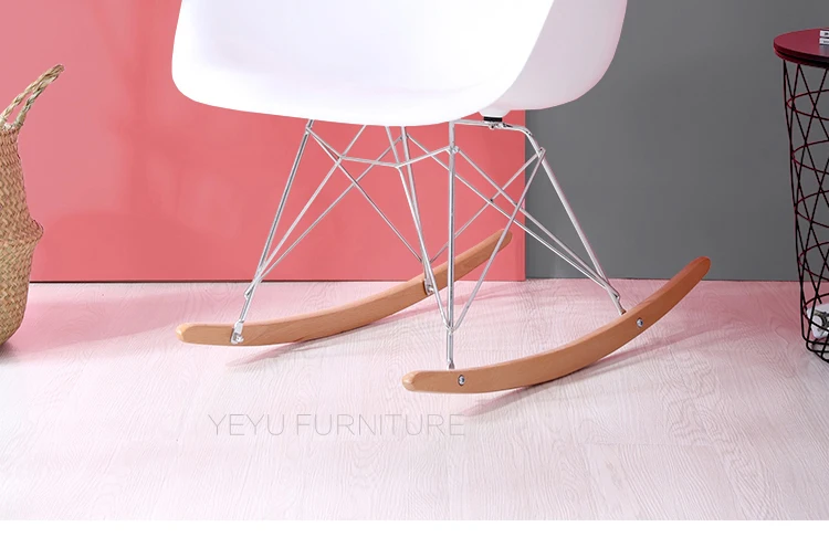 Современные Дизайн модные Пластик и твердой древесины кресло-качалка с подлокотнике. Гостиная Пластик отдохнуть кресло/популярный рокер